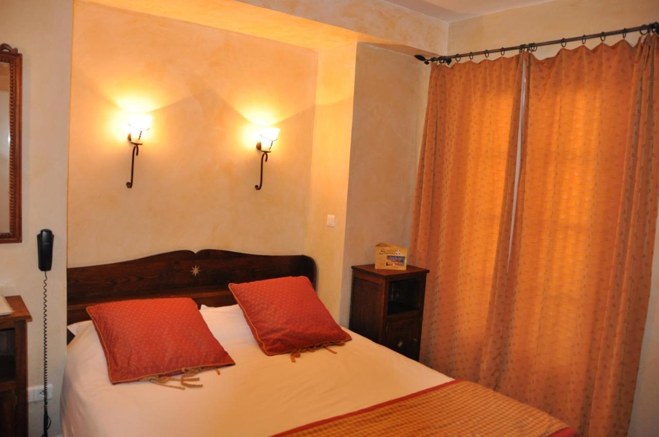 Le Chalet Suisse Hotel Valberg Room photo