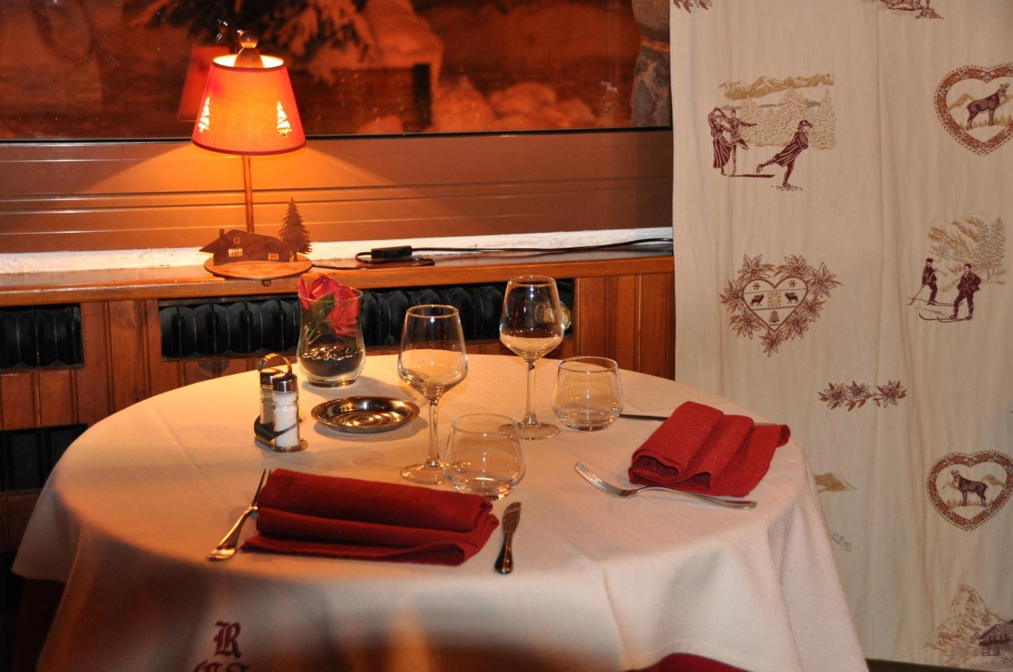 Le Chalet Suisse Hotel Valberg Exterior photo